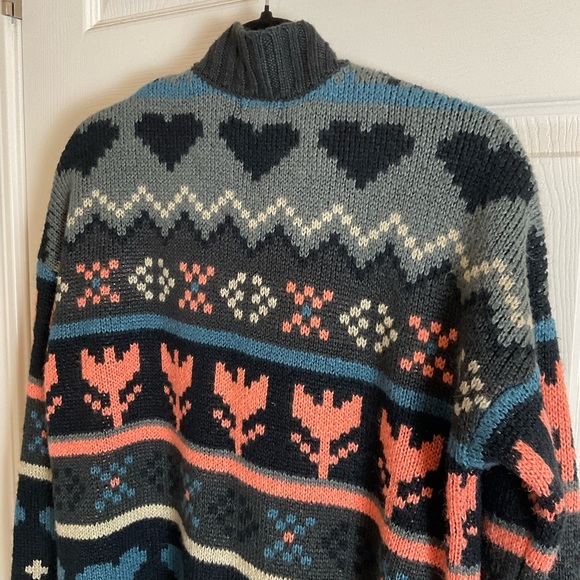 Kirra woman’s Multicolor Patterned Cardigan Sweater size large - Picture 6 of 9